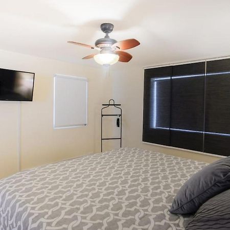Appartamento Casa San Miguel With Gated Parking At Casas Sanblu Ensenada Esterno foto