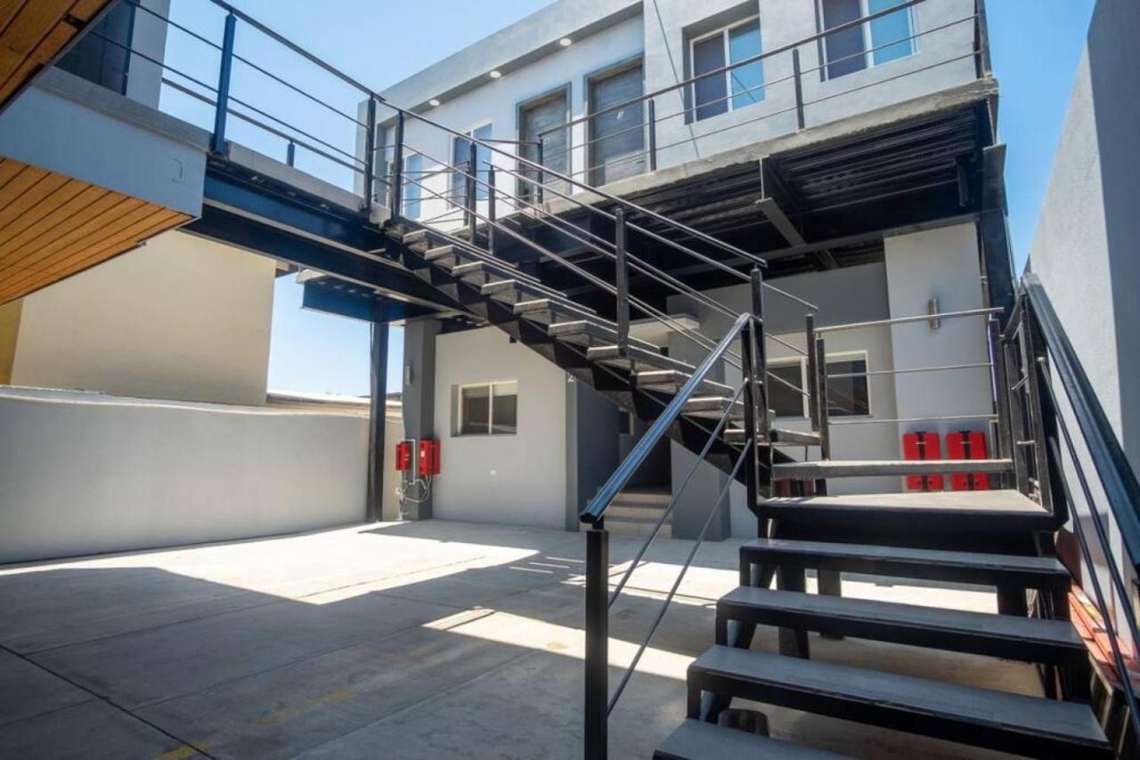 Appartamento Casa San Miguel With Gated Parking At Casas Sanblu Ensenada Esterno foto