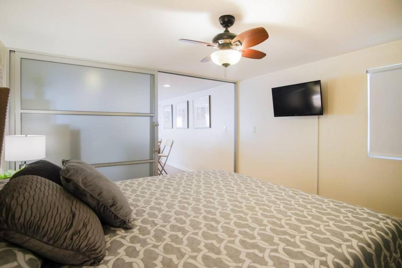 Appartamento Casa San Miguel With Gated Parking At Casas Sanblu Ensenada Esterno foto