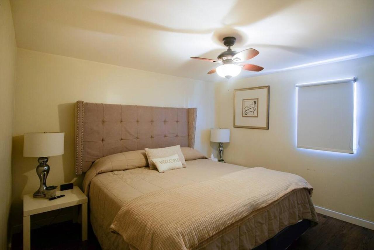 Appartamento Casa San Miguel With Gated Parking At Casas Sanblu Ensenada Esterno foto