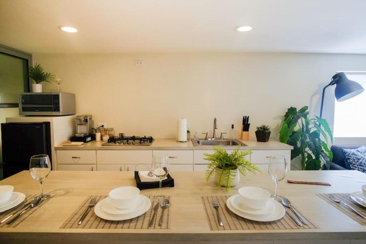 Appartamento Casa San Miguel With Gated Parking At Casas Sanblu Ensenada Esterno foto